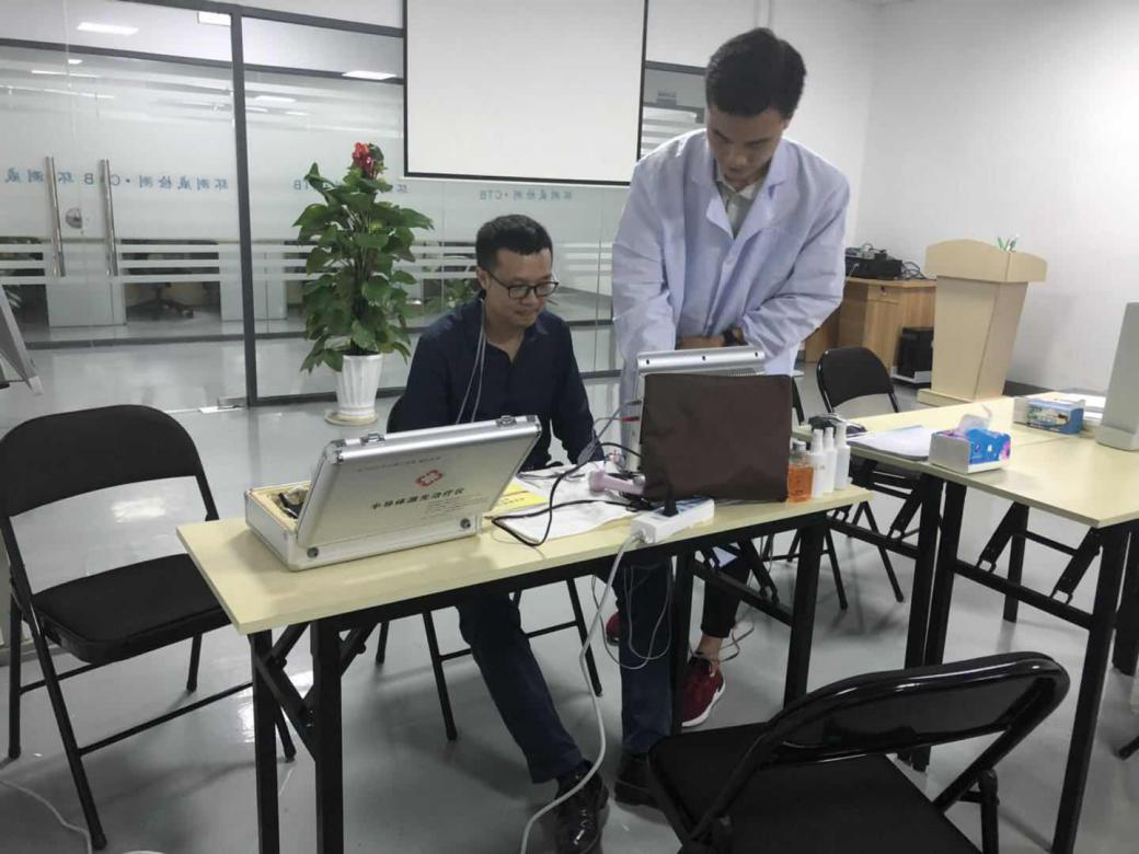 �h(hu��n)�y��